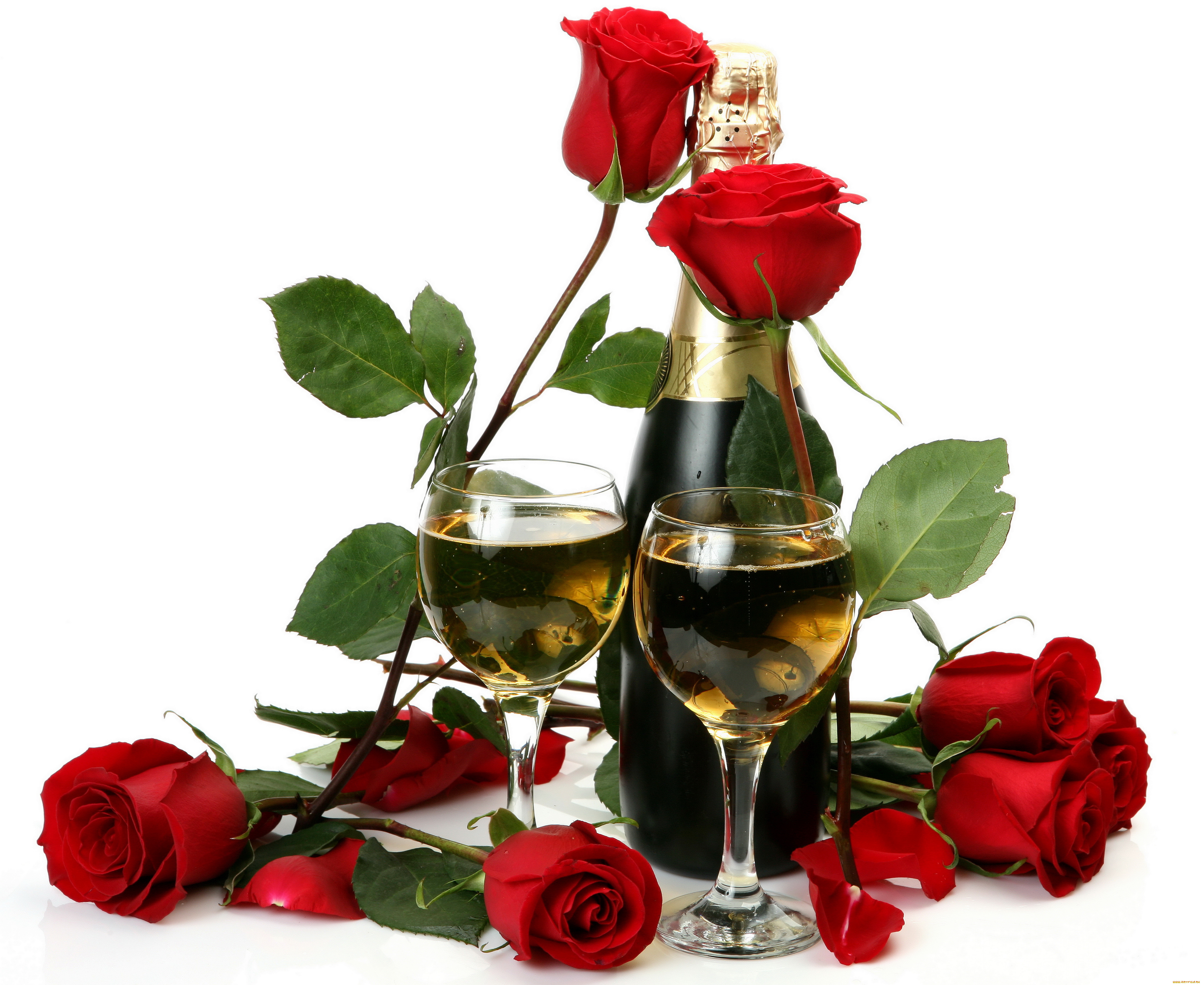 День рождения поздравления женщине плейкаст. Цветы и шампанское. Открытки с шампанским и цветами. Шампанское бокал розы. Красивый букет и шампанское.